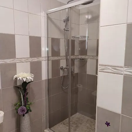شقة Apartman Kiara *